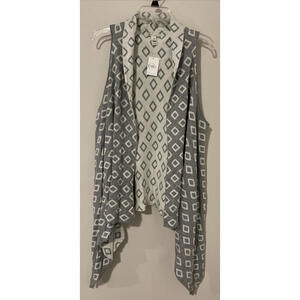 Cato Est 1946 Womens Medium Gray Sleeveless Tunic Style Open Cardigan NWT! M1370